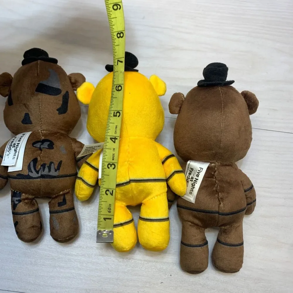 Lot x 3 Five Nights At‎ Freddy's 10 years 8